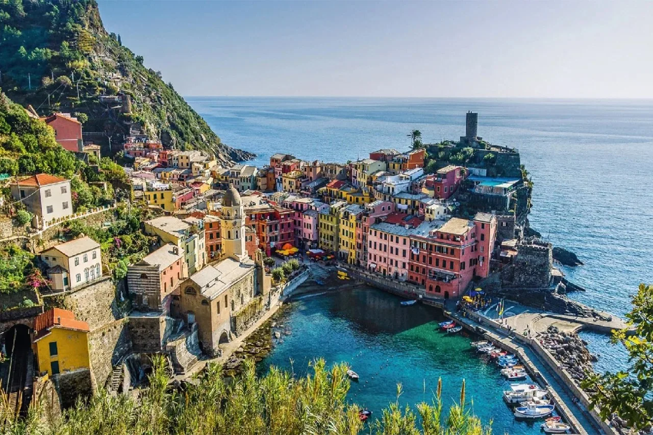 Cinque Terre e Porto Venere1 Cinque Terre boat tours with 5 Terre Boat Charter – photo 2